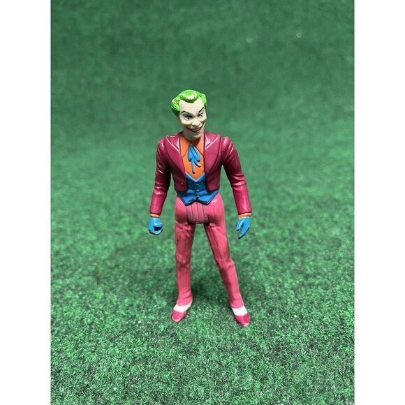 Joker 1990 Action Figure Batman Toy Vintage Fun Collectible Display - Picture 1 of 3